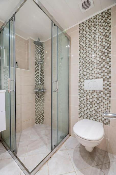Studio Ideal Pour Deux Voyageurs Sur Marseille Bagian luar foto